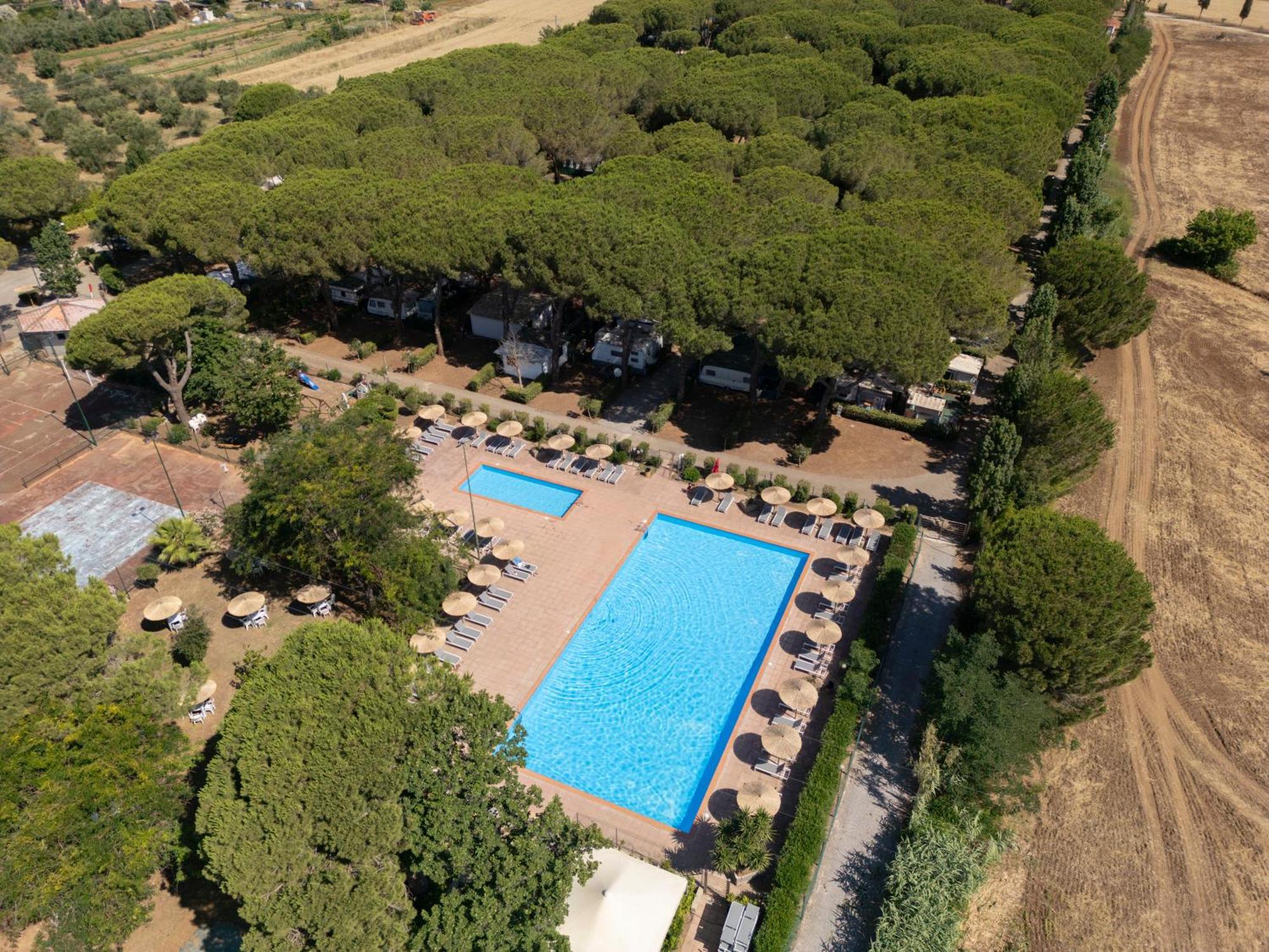 Happy Camp In Costa D'argento Village Club Capalbio Camping *